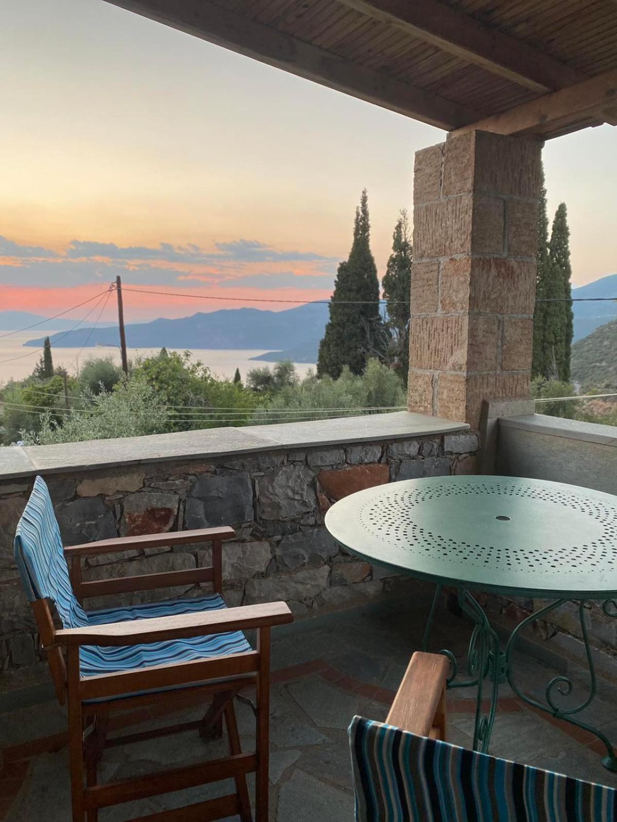 Vila Alex Stone House Kardamyli Exteriér fotografie